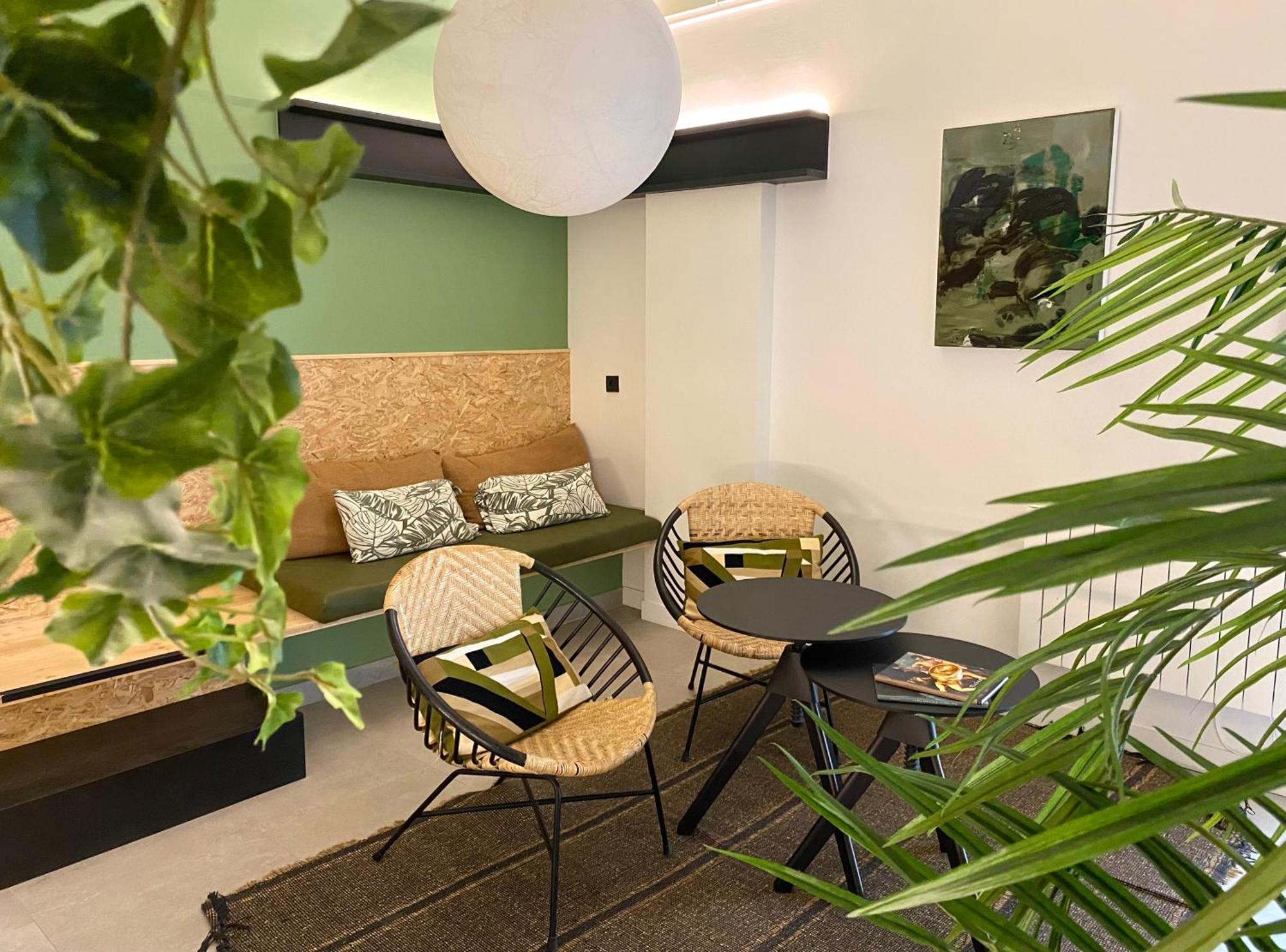 Mihotel Comte Lyon Kültér fotó