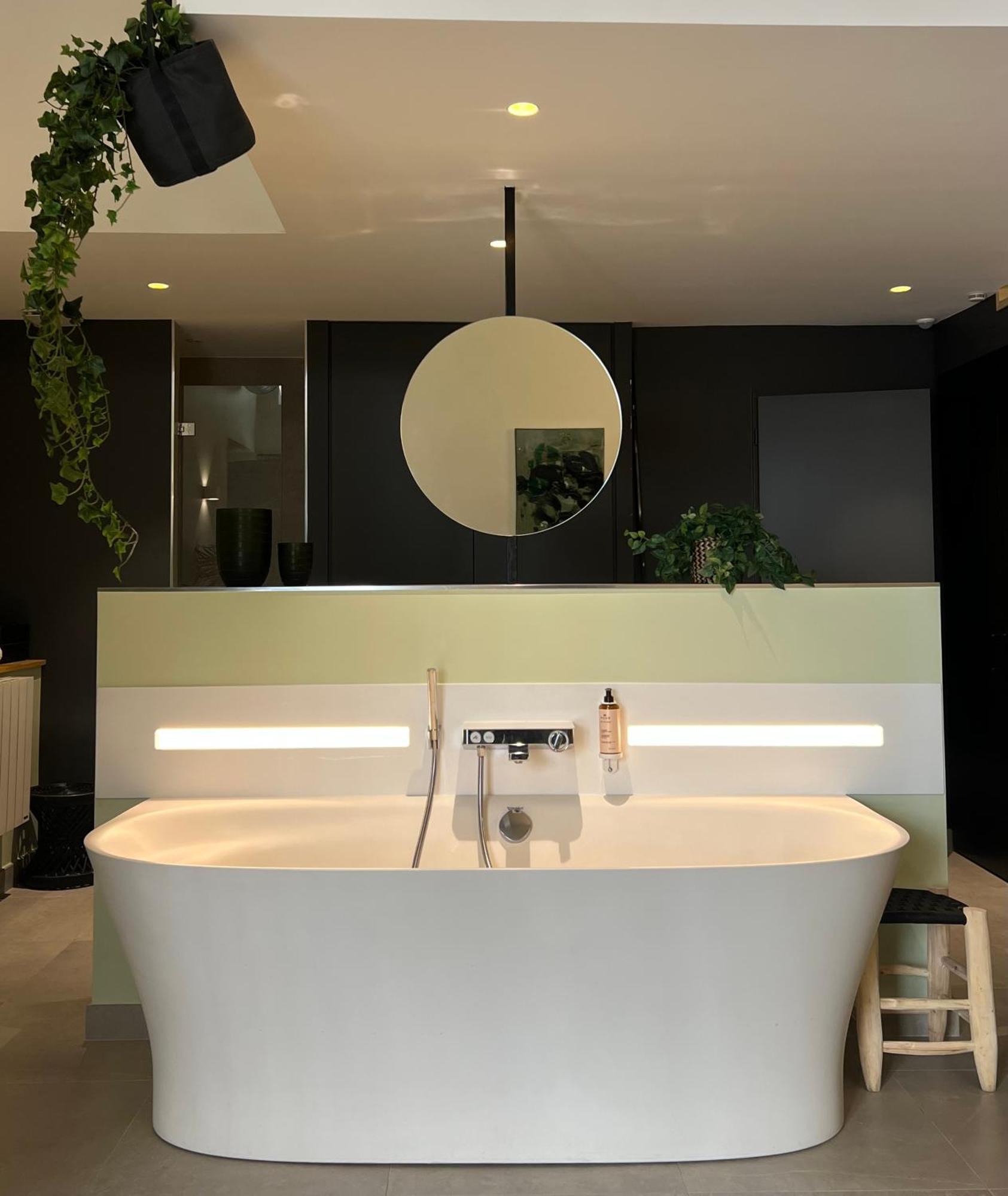 Mihotel Comte Lyon Kültér fotó