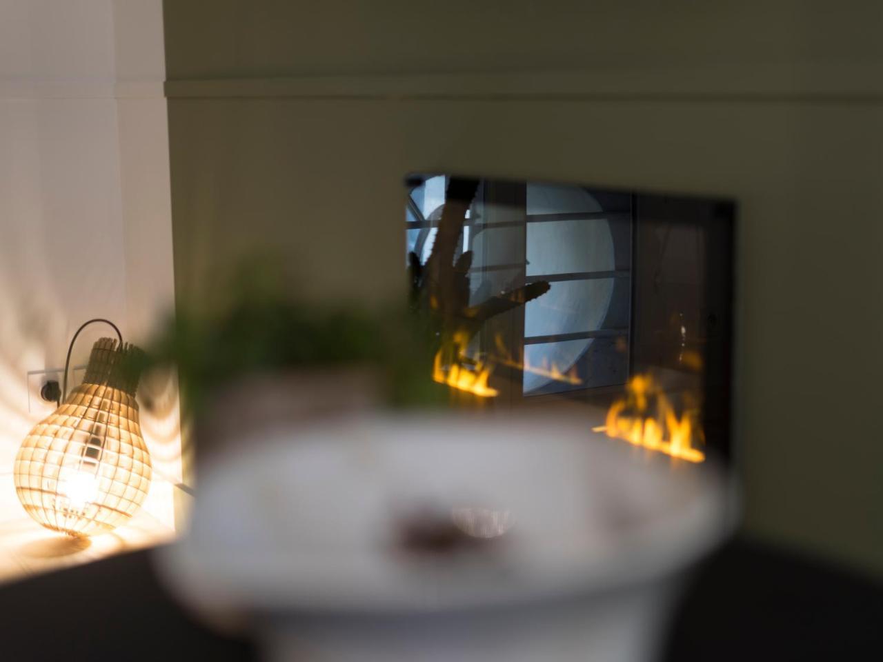 Mihotel Comte Lyon Kültér fotó