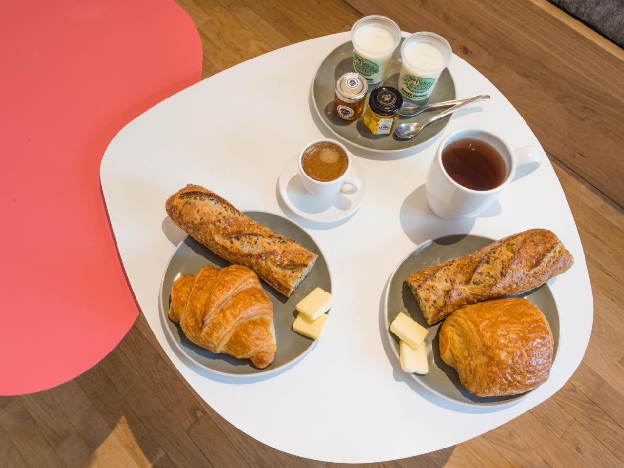 Mihotel Comte Lyon Kültér fotó